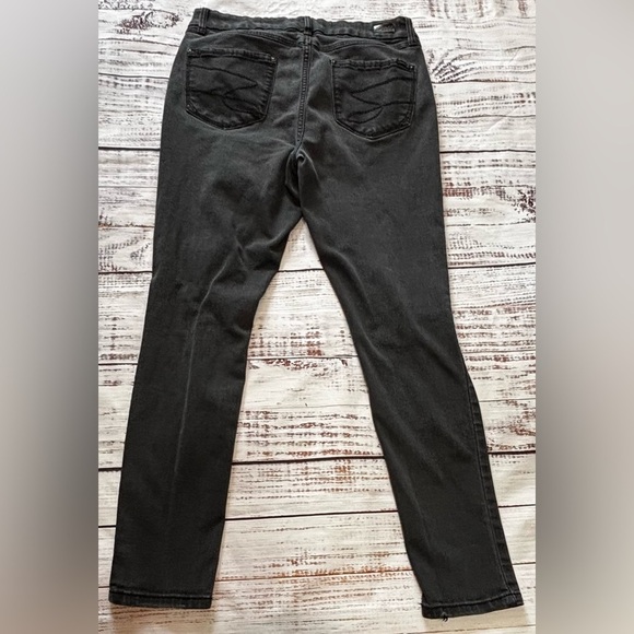 Women’s Seven7 Distressed Denim High Rise Skinny Jeans - Picture 9 of 15